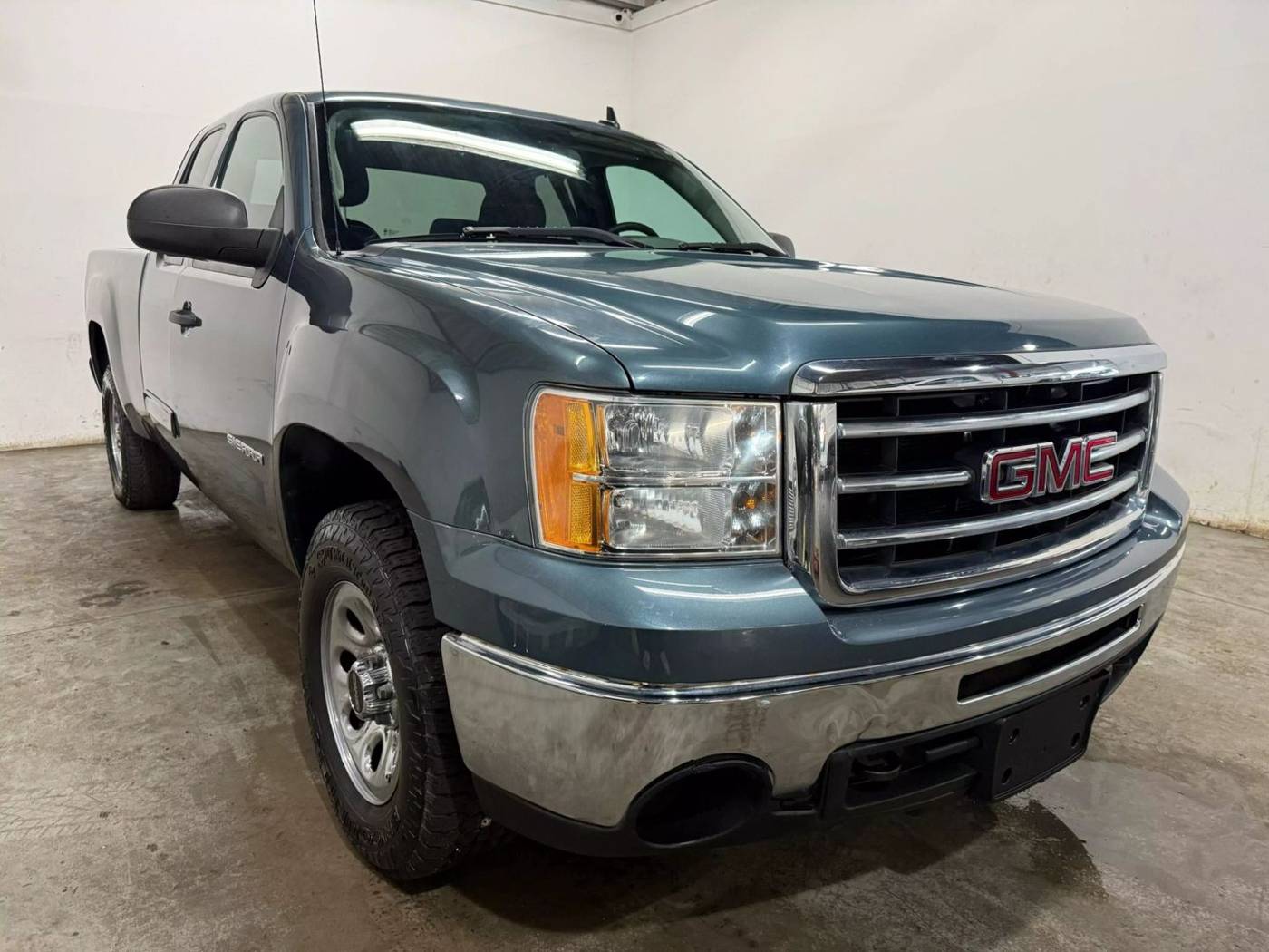 2013 GMC Sierra 1500 SL — Pickup Truck — 84,705 mi — Chantilly, VA