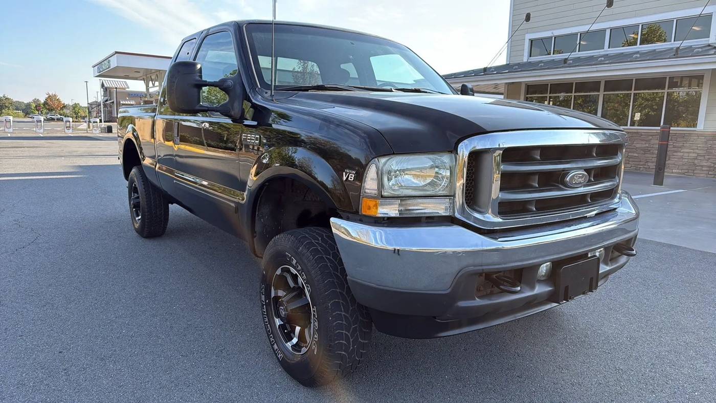 2002 Ford Super Duty F-250 XL — Pickup Truck — 58,031 mi — Chantilly, VA