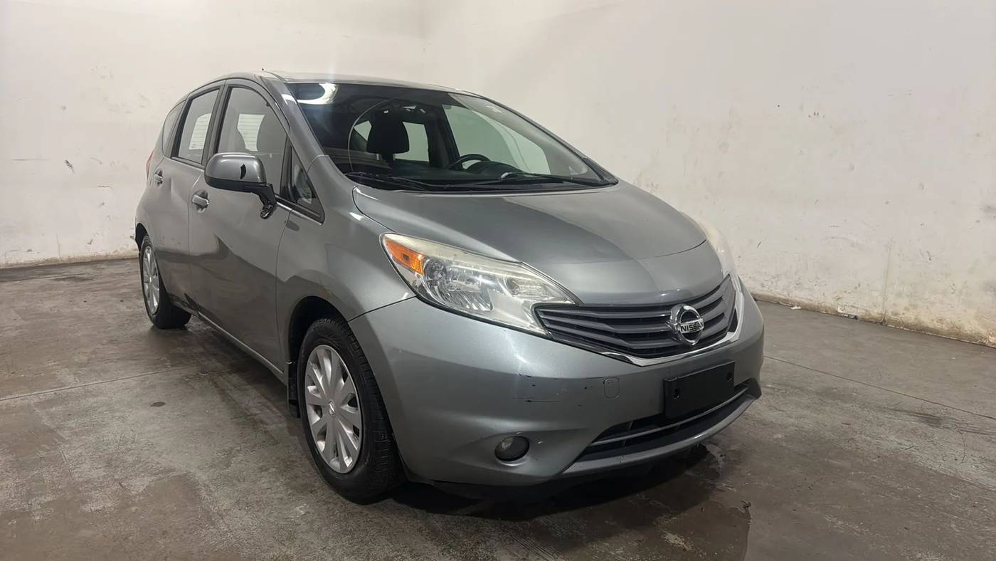 2014 Nissan Versa 1.6 SV — Hatchback — 160,133 mi — Chantilly, VA