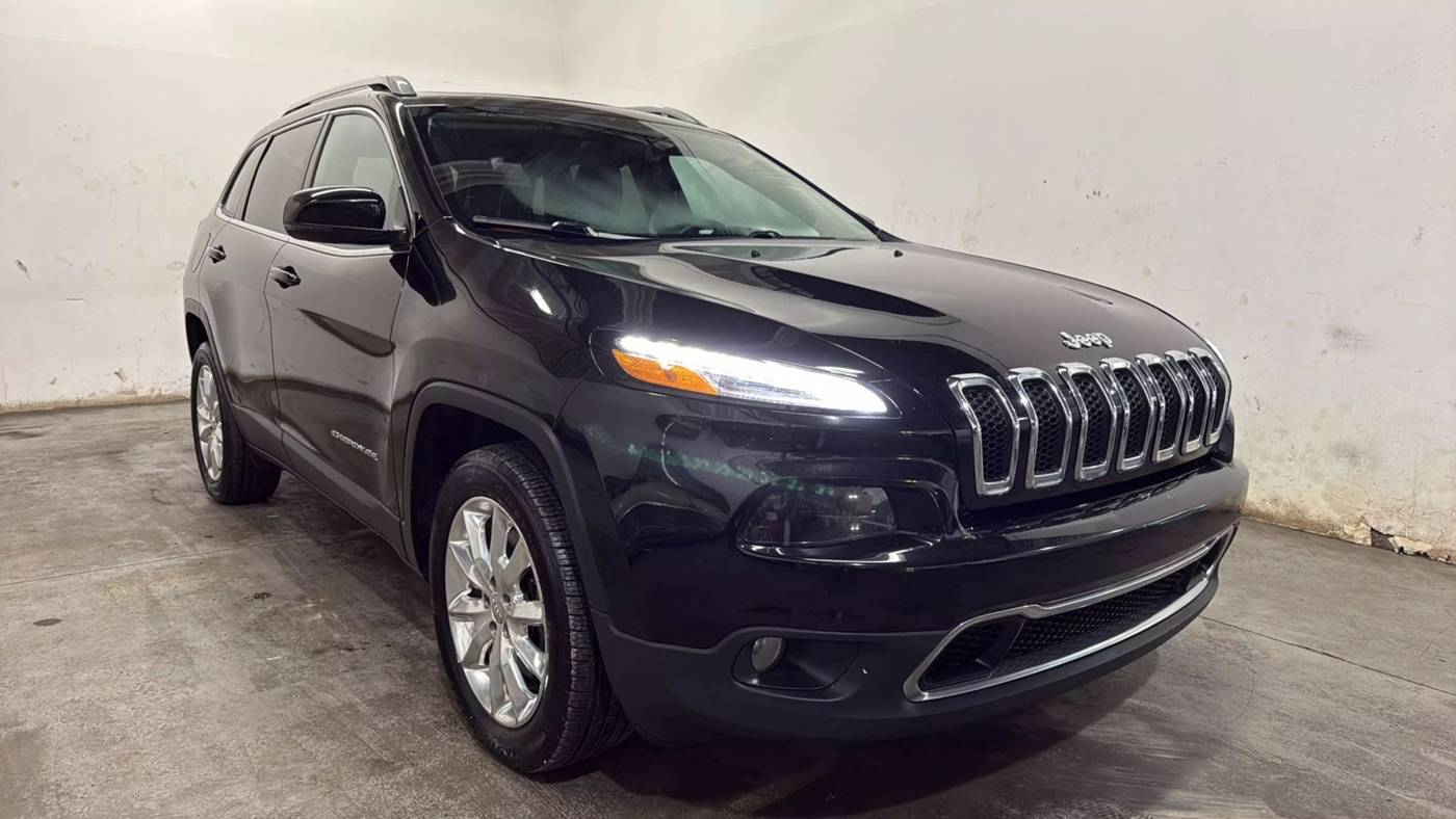 2017 Jeep Cherokee Limited — SUV — 118,622 mi — Chantilly, VA