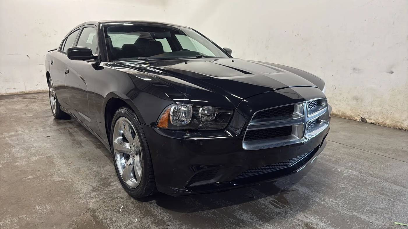 2013 Dodge Charger SE — Sedan — 126,712 mi — Chantilly, VA