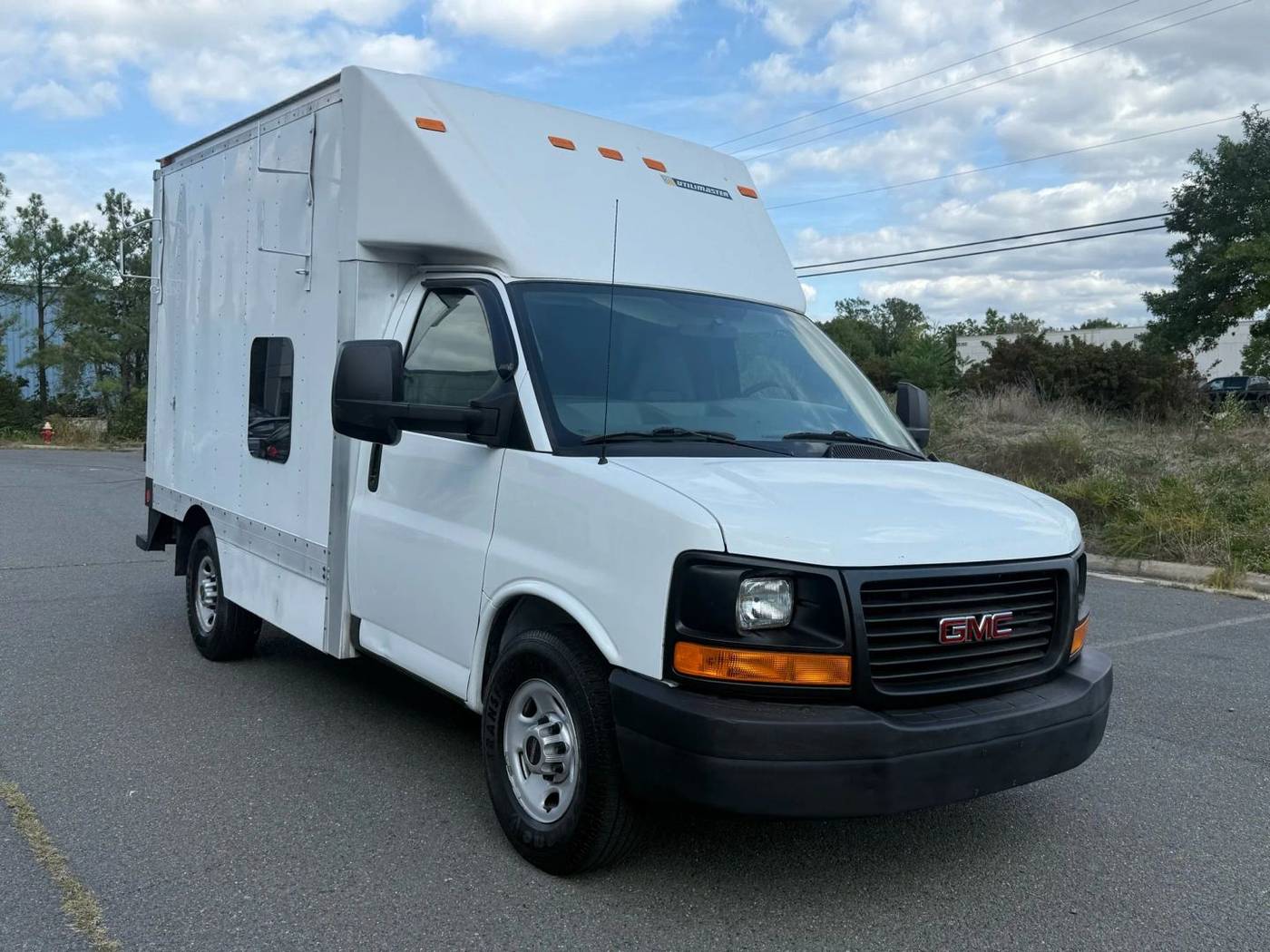2013 GMC Savana Commercial Cutaway 3500 — Chassis Cab Truck — 124,634 mi — Chantilly, VA