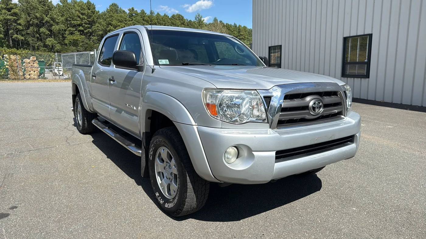 2010 Toyota Tacoma Base — Pickup Truck — 217,421 mi — Chantilly, VA