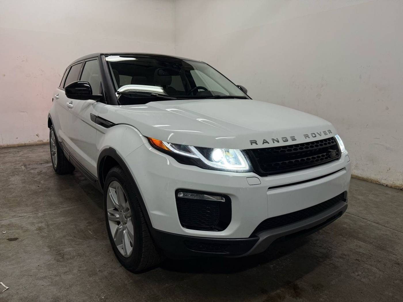 2019 Land Rover Range Rover Evoque SE — SUV — 92,796 mi — Chantilly, VA