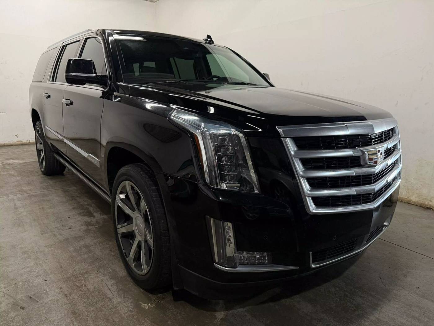2015 Cadillac Escalade Premium — SUV — 128,693 mi — Chantilly, VA