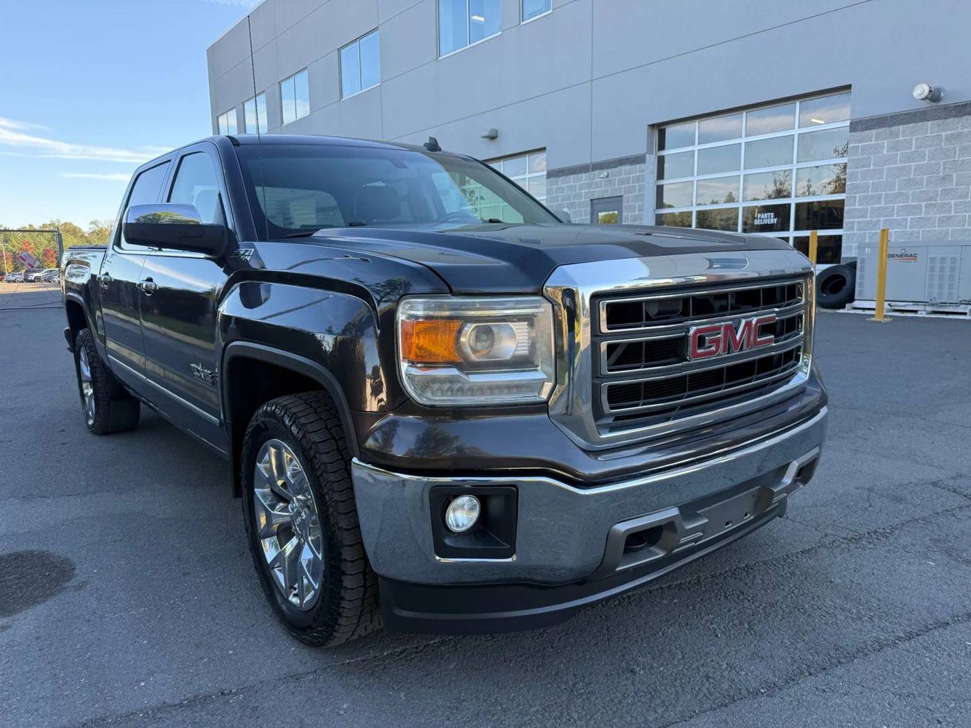 2014 GMC Sierra 1500 SLT — Pickup Truck — 168,261 mi — Chantilly, VA
