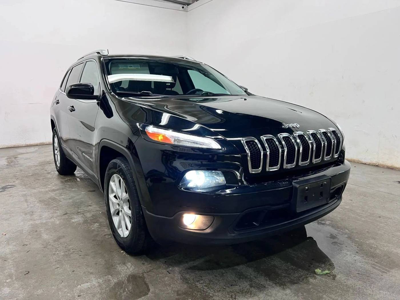 2017 Jeep Cherokee Latitude — SUV — 147,097 mi — Chantilly, VA