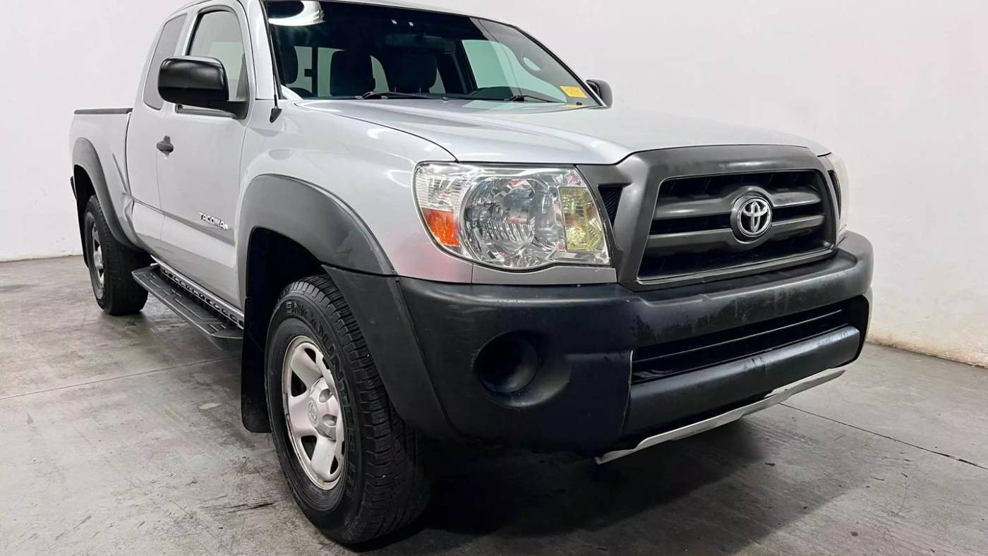 2009 Toyota Tacoma Base — Pickup Truck — 210,758 mi — Chantilly, VA