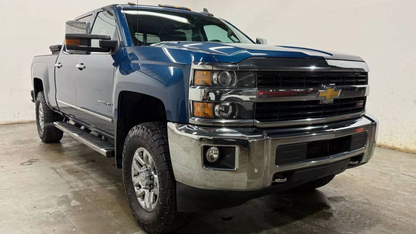 2015 Chevrolet Silverado 3500HD LTZ — Pickup Truck — 198,969 mi — Chantilly, VA