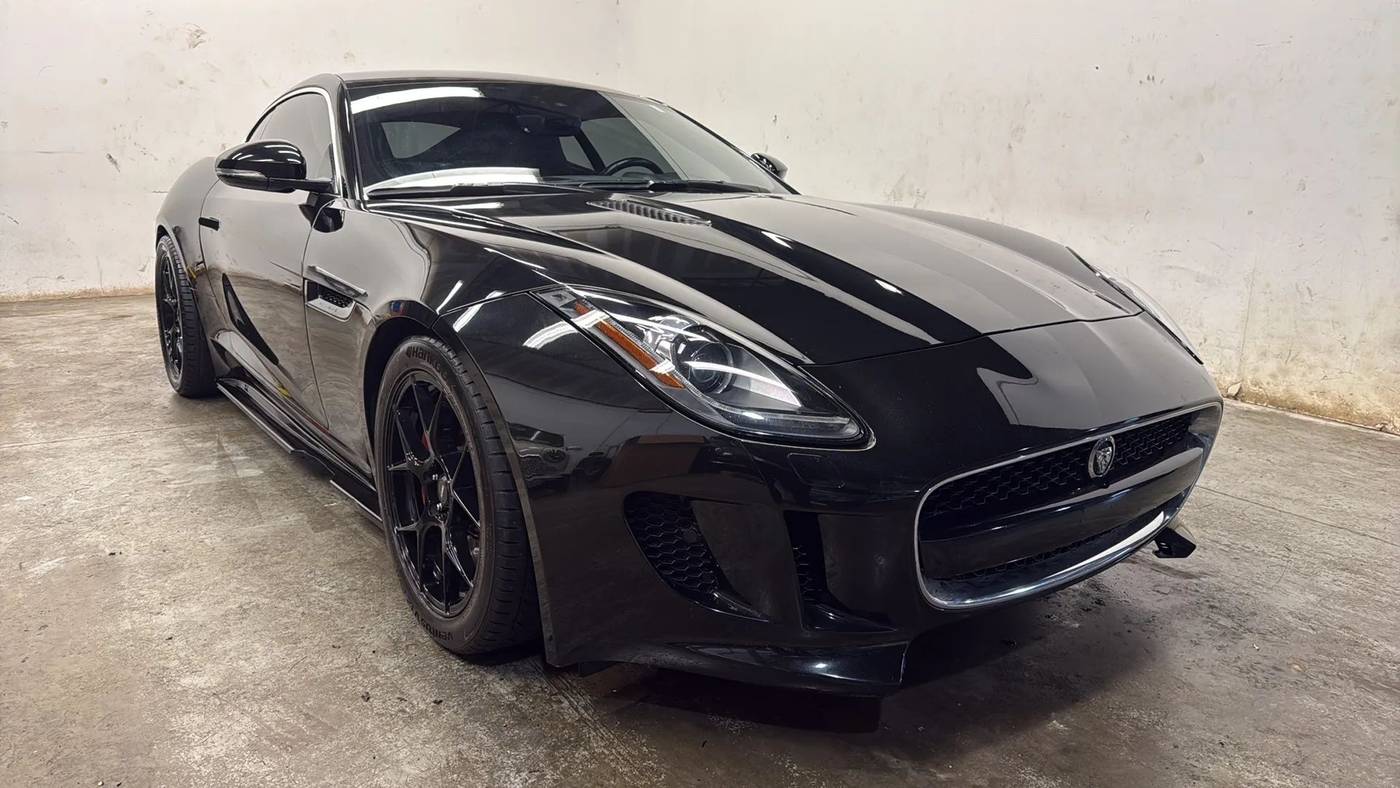 2016 Jaguar F-TYPE Standard