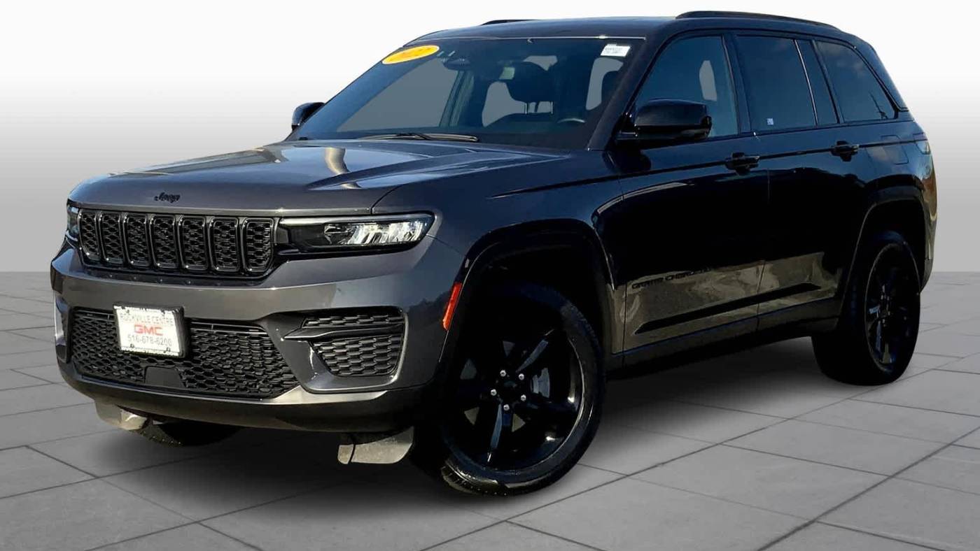 2022 Jeep Grand Cherokee Altitude — SUV — 57,145 mi — Rockville Centre, NY