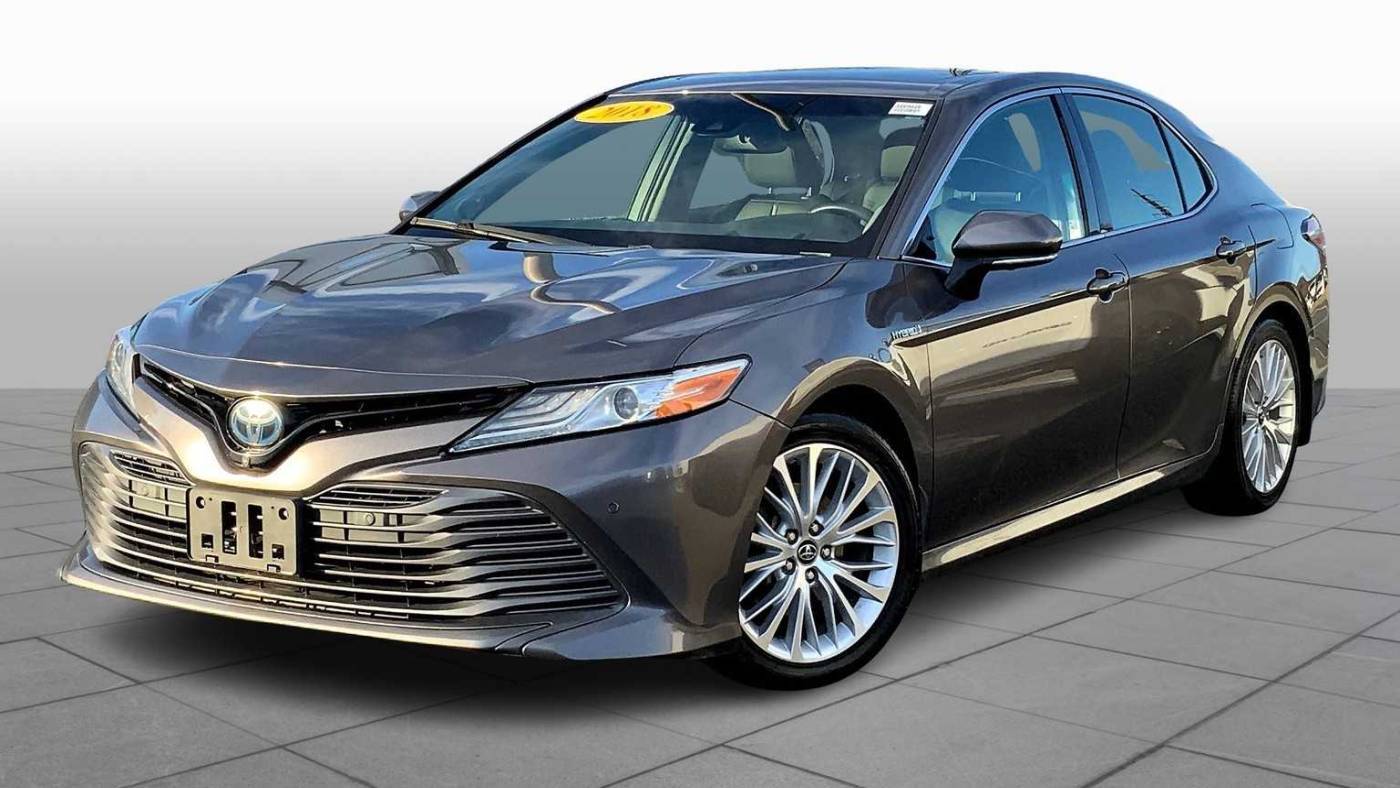 2018 Toyota Camry Hybrid XLE — Sedan — 54,063 mi — Rockville Centre, NY