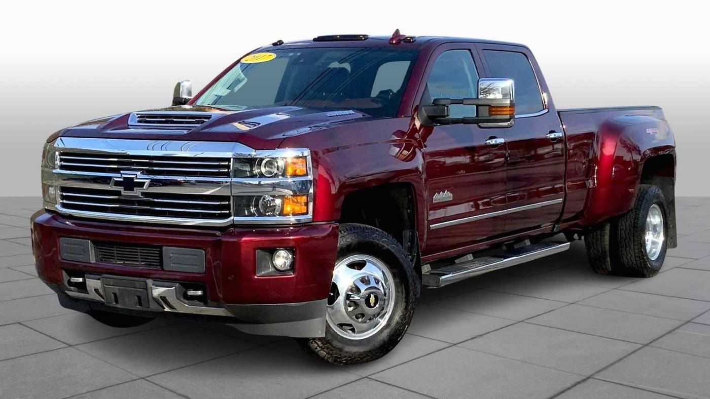 2017 Chevrolet Silverado 3500HD High Country — Pickup Truck — 106,921 mi — Rockville Centre, NY