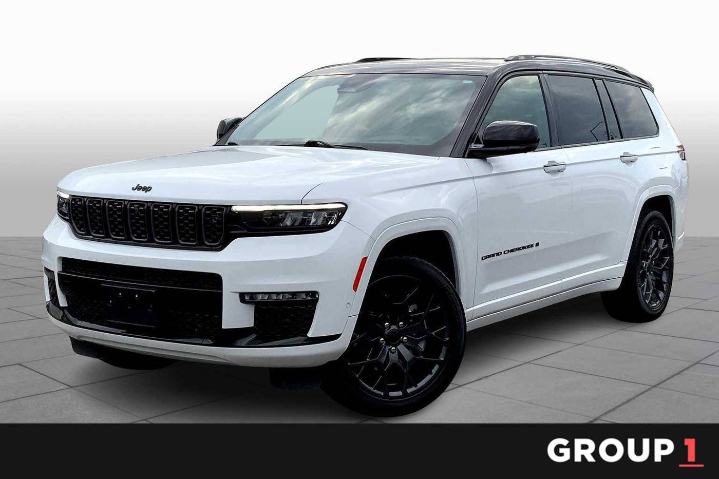 2023 Jeep Grand Cherokee Summit Reserve — SUV — 14,298 mi — Rockville Centre, NY