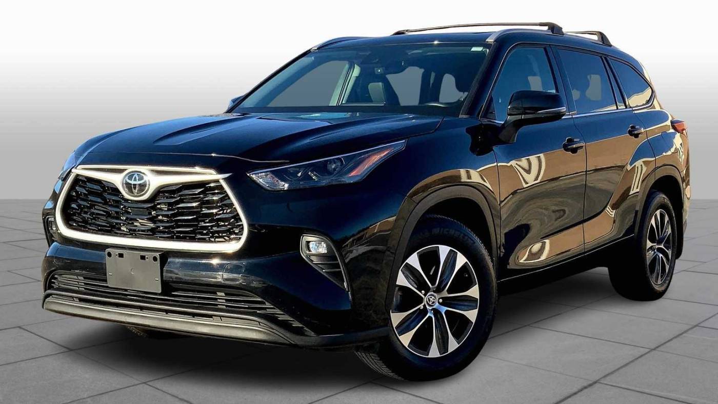 2022 Toyota Highlander XLE — SUV — 26,583 mi — Westwood, MA