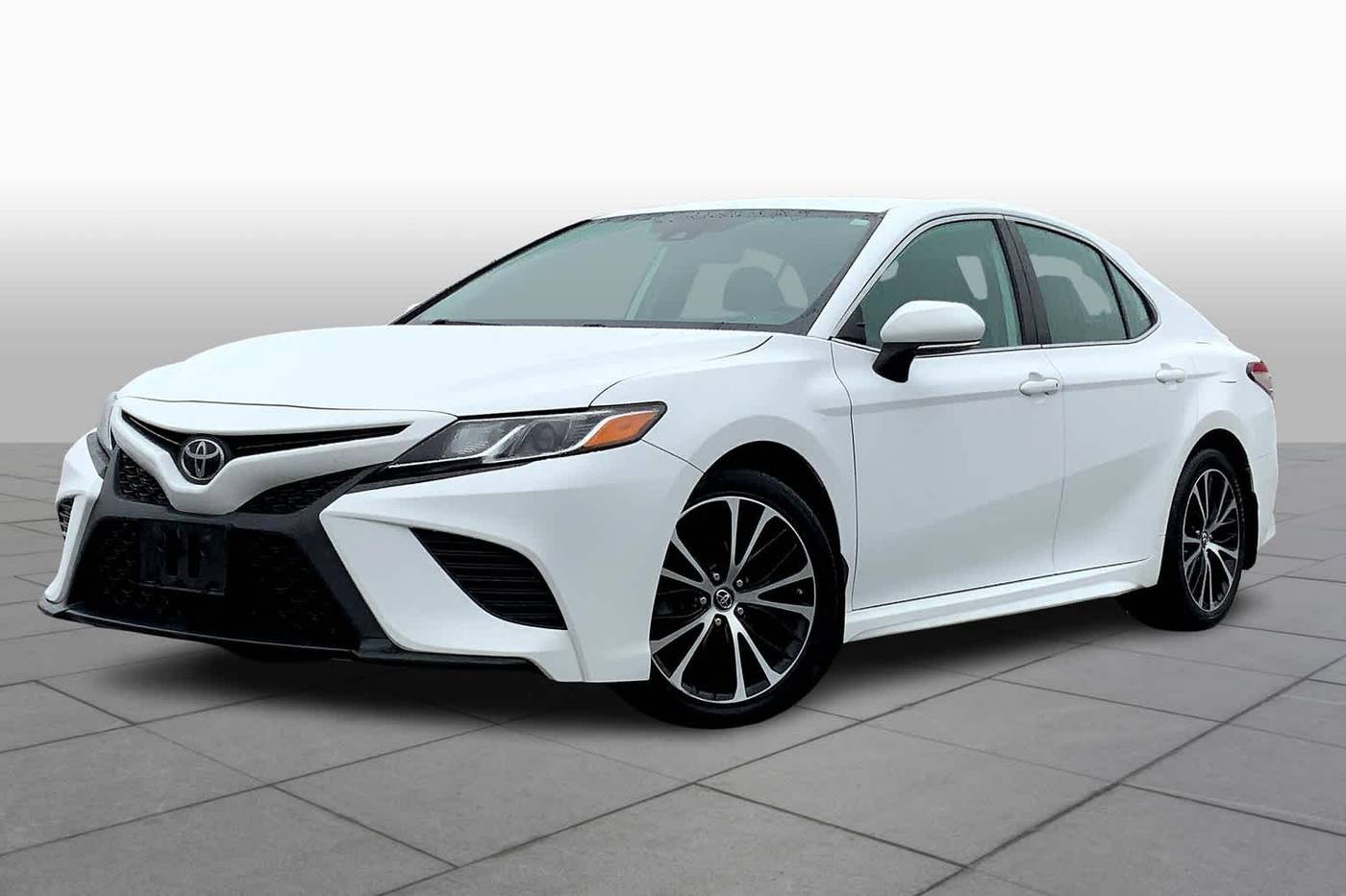 2019 Toyota Camry SE — Sedan — 93,982 mi — Westwood, MA