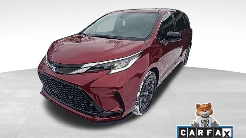 2024 Toyota Sienna XSE — Minivan — 11,901 mi — Kent, OH