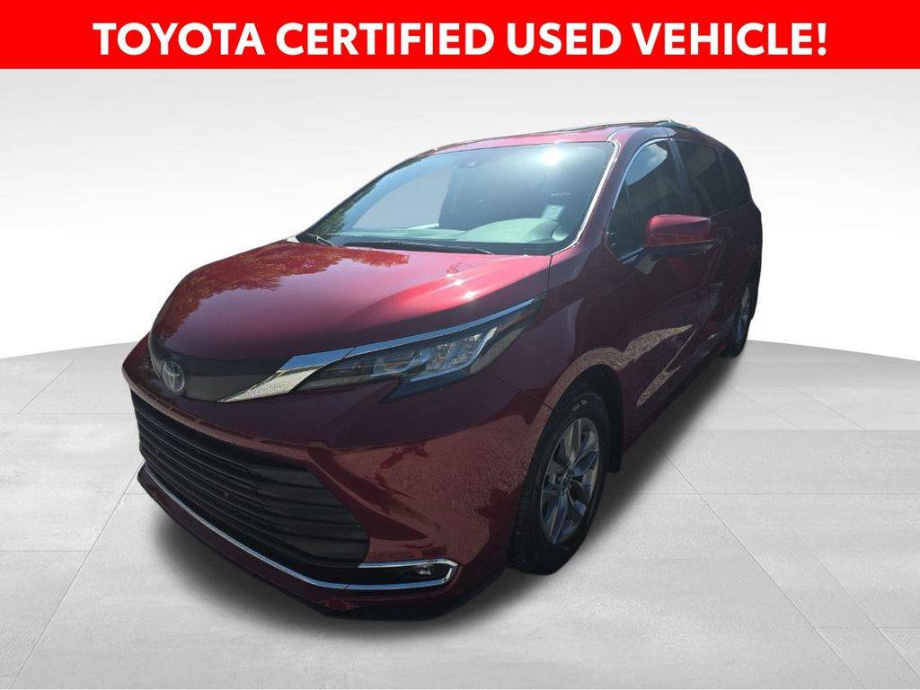 2022 Toyota Sienna XLE — Minivan — 43,173 mi — Kent, OH