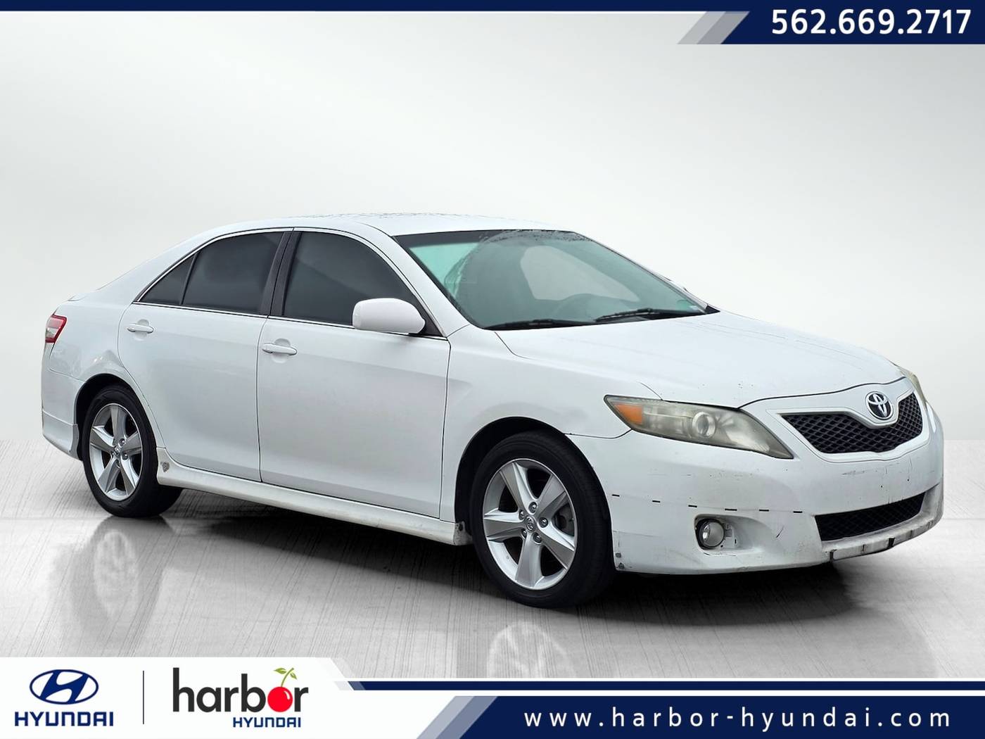 2010 Toyota Camry Base — Sedan — 194,424 mi — Long Beach, CA