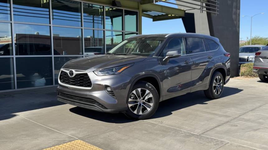 2022 Toyota Highlander XLE — SUV — 31,131 mi — Tempe, AZ