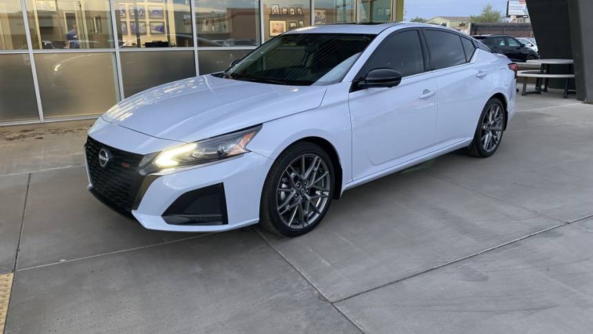 2023 Nissan Altima SR — Sedan — 17,601 mi — Tempe, AZ