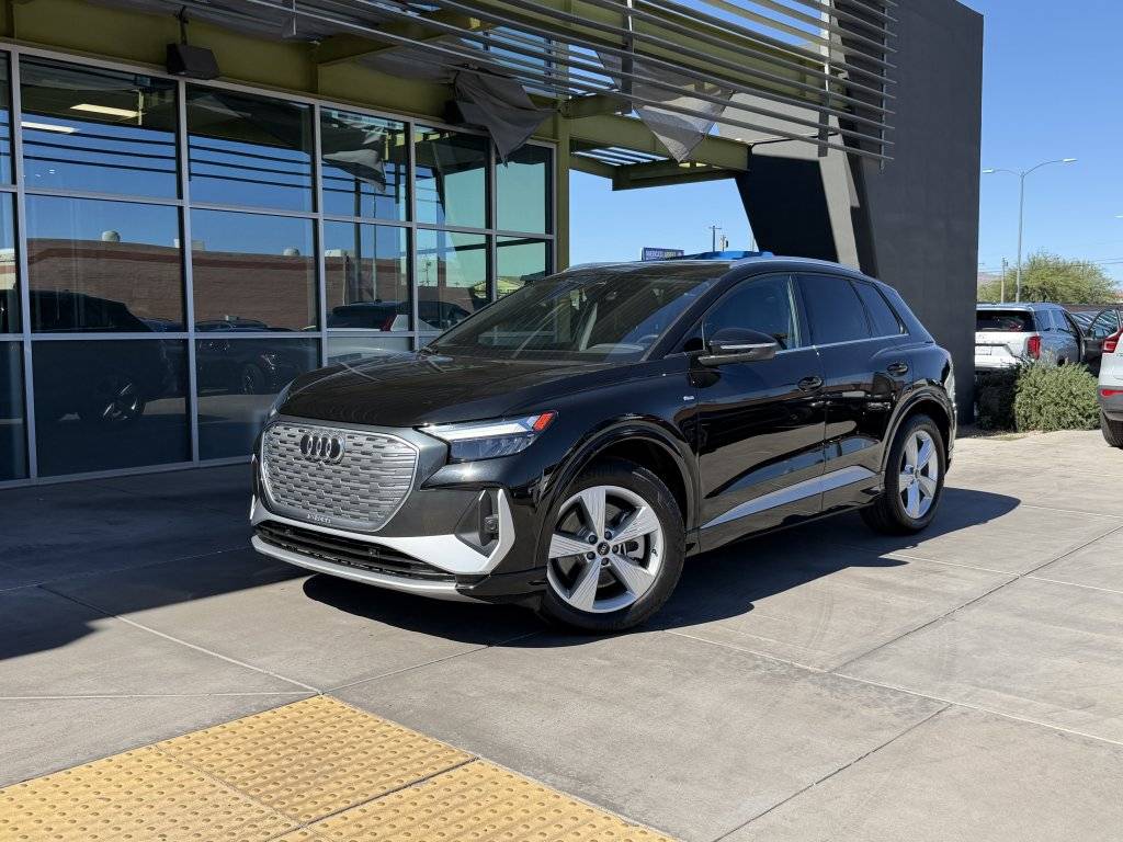 2024 Audi Q4 e-tron Premium — SUV — 1,745 mi — Tempe, AZ