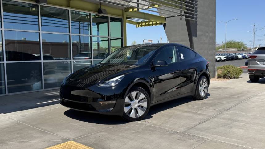 2024 Tesla Model Y Long Range — SUV — 13,135 mi — Tempe, AZ