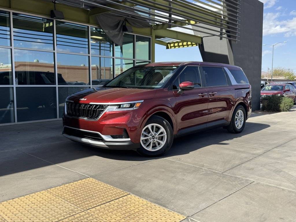2024 Kia Carnival LXS — Minivan — 17,178 mi — Tempe, AZ