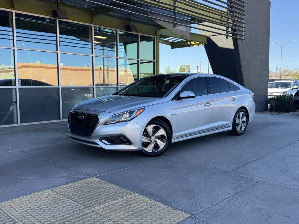 2017 Hyundai Sonata Hybrid Limited — Sedan — 80,483 mi — Tempe, AZ