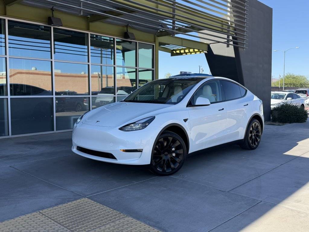 2024 Tesla Model Y Standard Range — SUV — 20,117 mi — Tempe, AZ