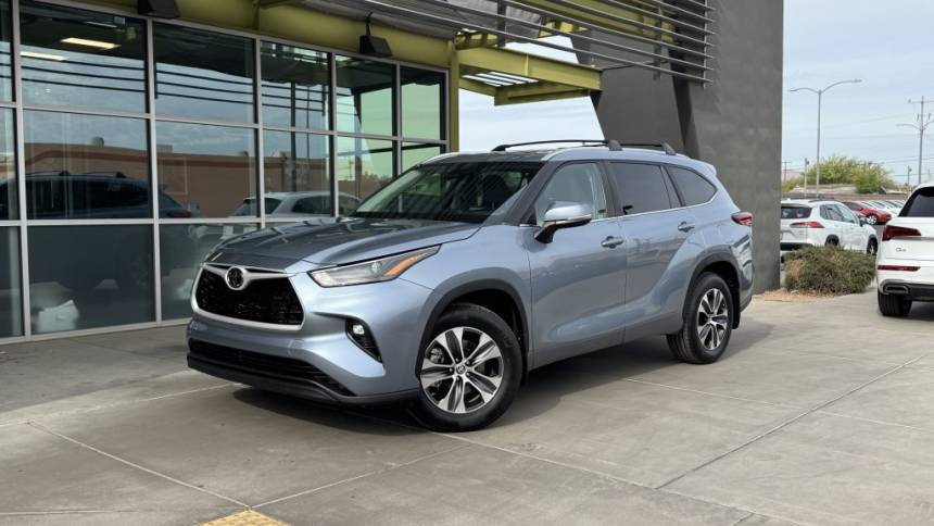 2023 Toyota Highlander XLE — SUV — 16,153 mi — Tempe, AZ