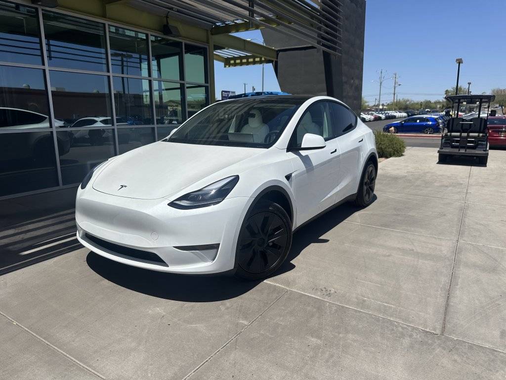 2024 Tesla Model Y Long Range — SUV — 10,471 mi — Tempe, AZ