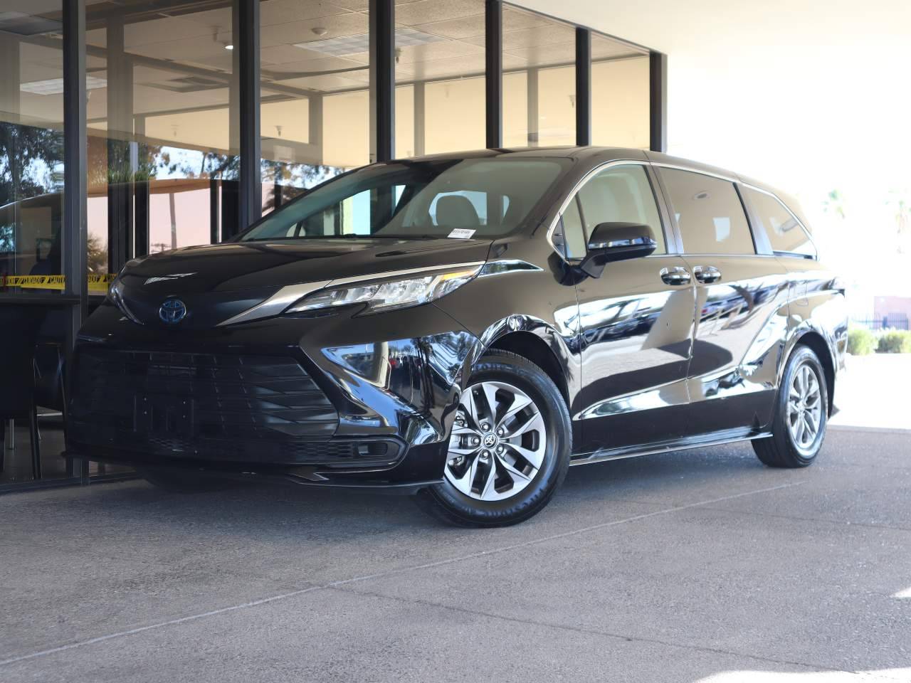 2023 Toyota Sienna LE — Minivan — 73,931 mi — Tucson, AZ