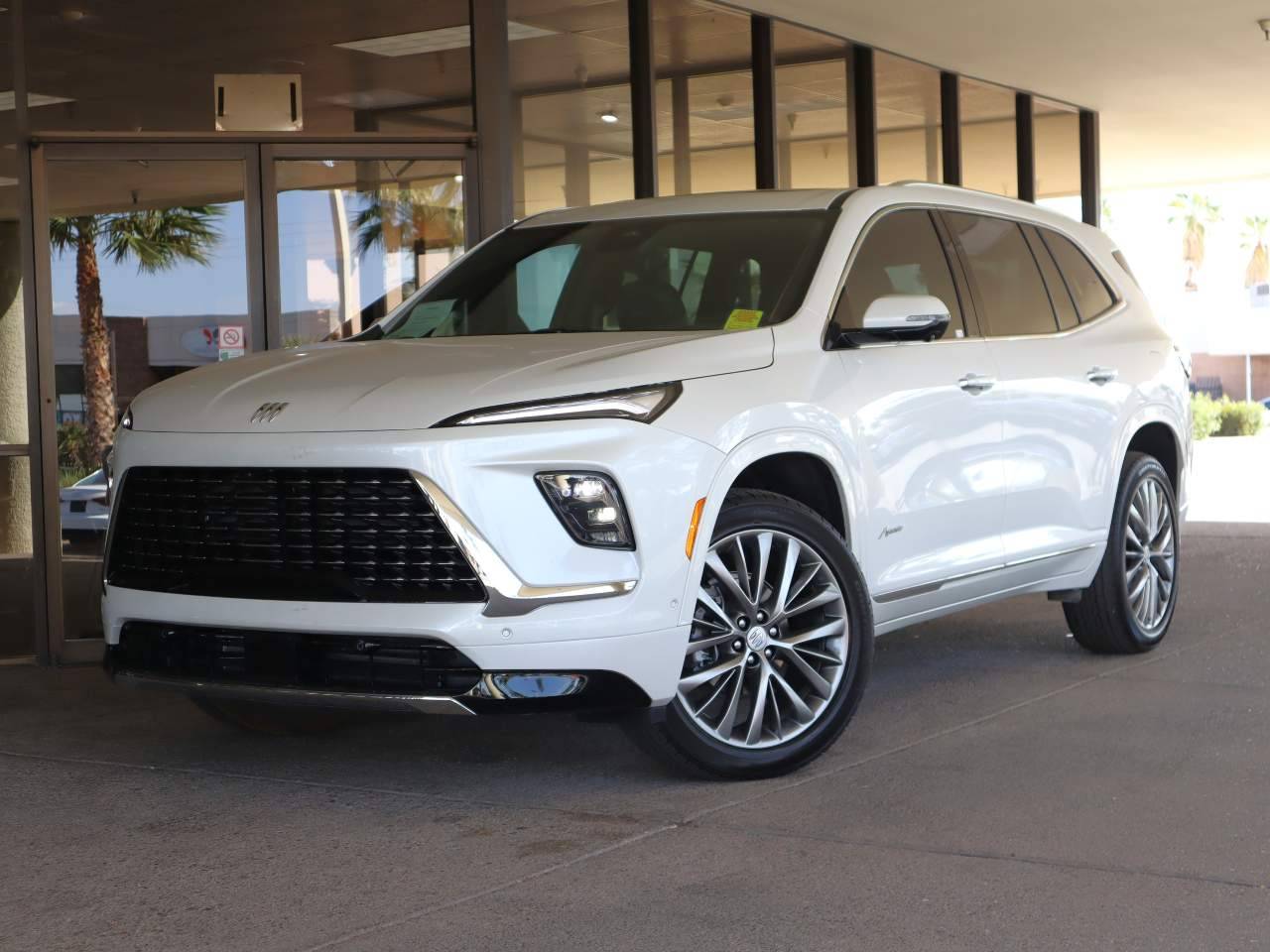 2025 Buick Enclave Avenir — SUV — 3,870 mi — Tucson, AZ