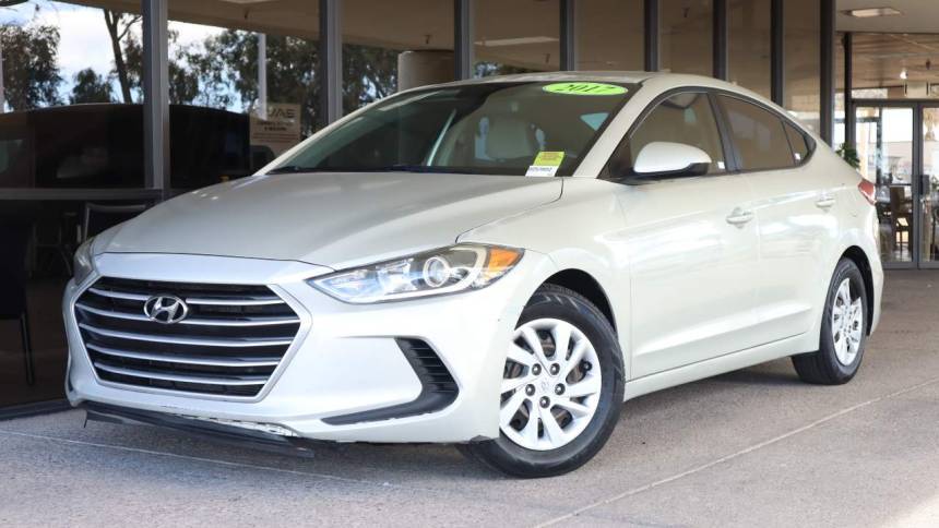 2017 Hyundai Elantra SE — Sedan — 118,542 mi — Tucson, AZ