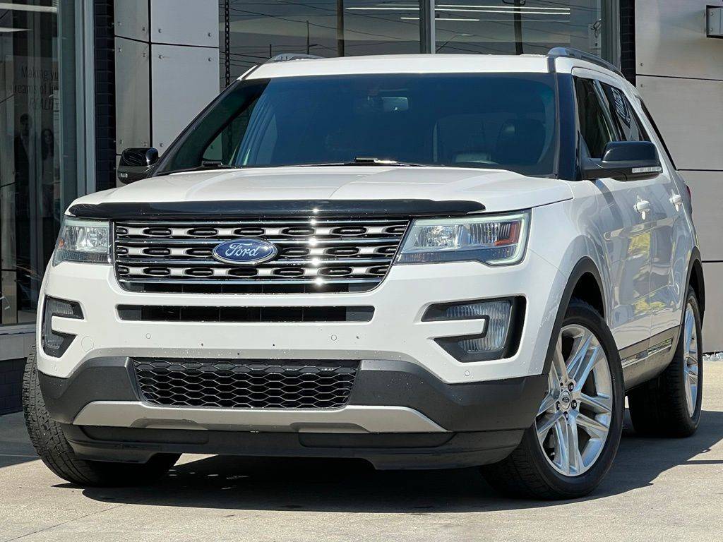 2016 Ford Explorer XLT — SUV — 123,780 mi — Indianapolis, IN