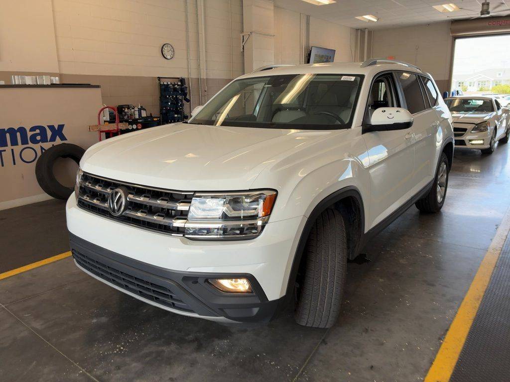 2018 Volkswagen Atlas SE with Technology — SUV — 110,072 mi — Indianapolis, IN