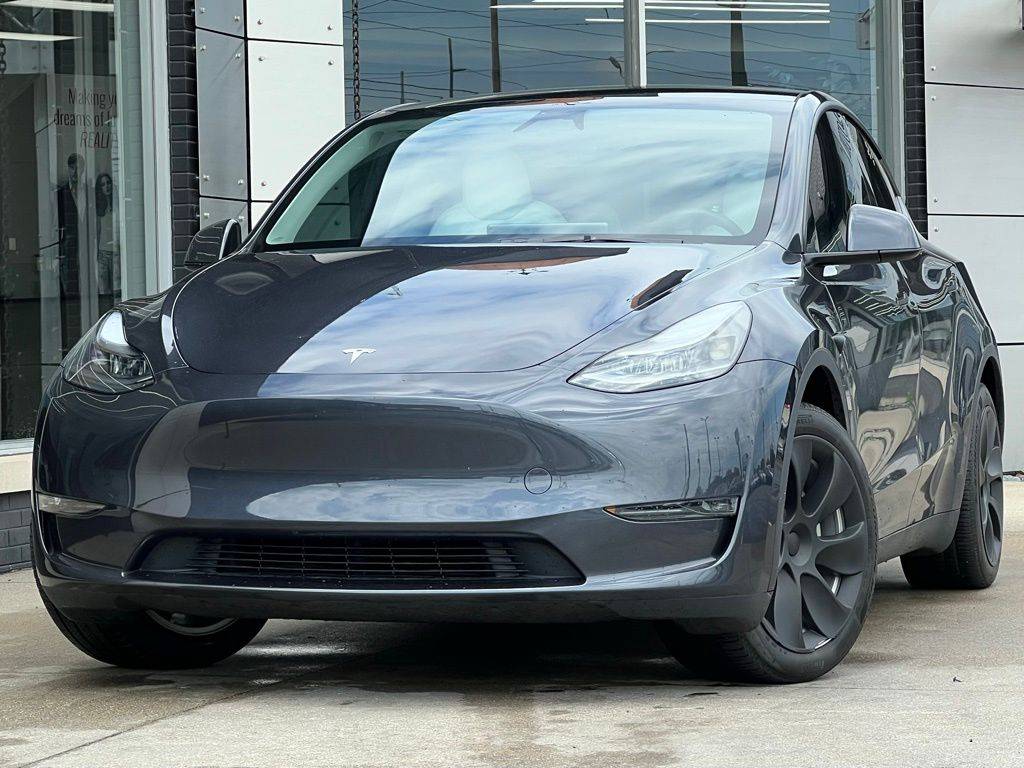 2024 Tesla Model Y Long Range — SUV — 17,761 mi — Indianapolis, IN