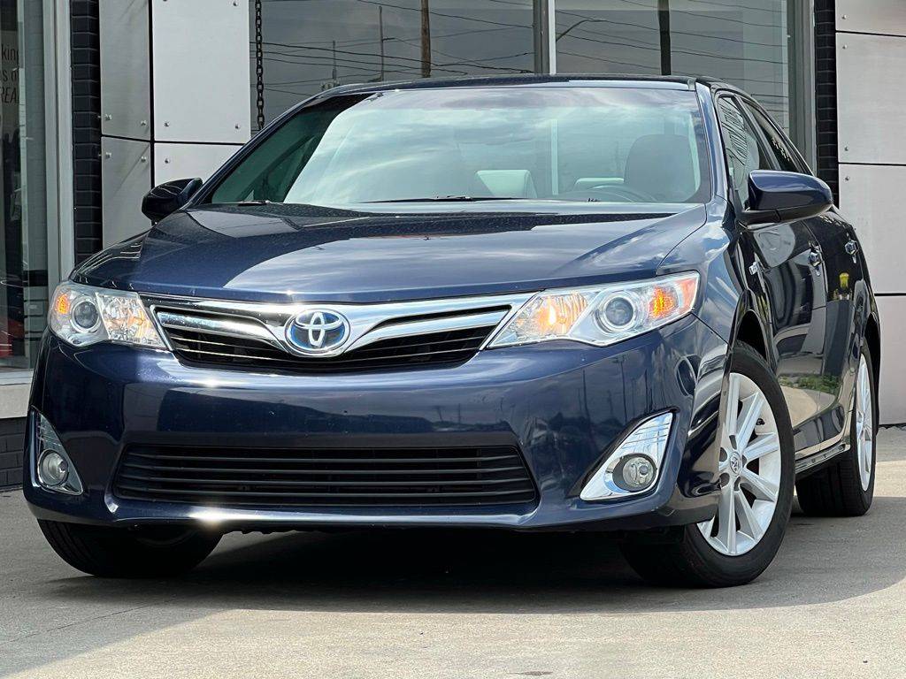 2014 Toyota Camry Hybrid XLE — Sedan — 74,880 mi — Indianapolis, IN