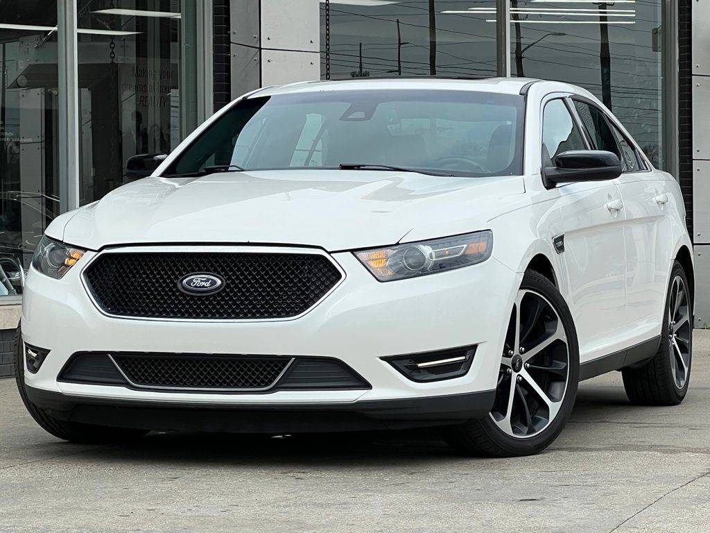 2016 Ford Taurus SHO — Sedan — 124,891 mi — Indianapolis, IN