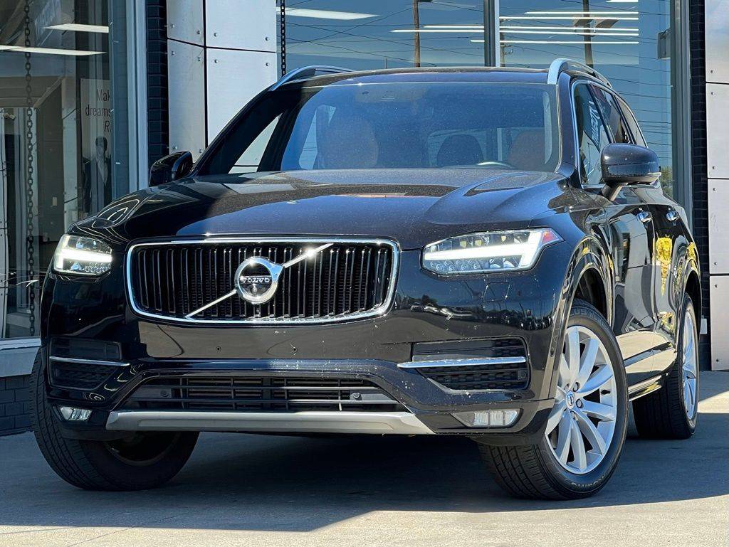 2017 Volvo XC90 Momentum — SUV — 102,409 mi — Indianapolis, IN