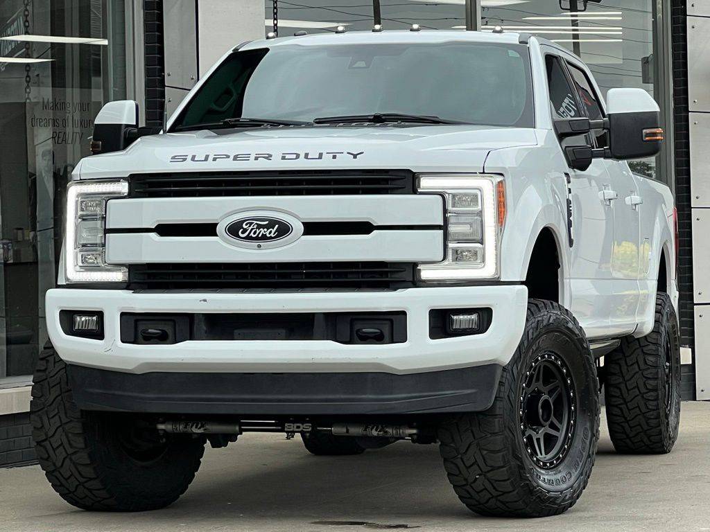 2018 Ford Super Duty F-250 Lariat — Pickup Truck — 59,375 mi — Indianapolis, IN