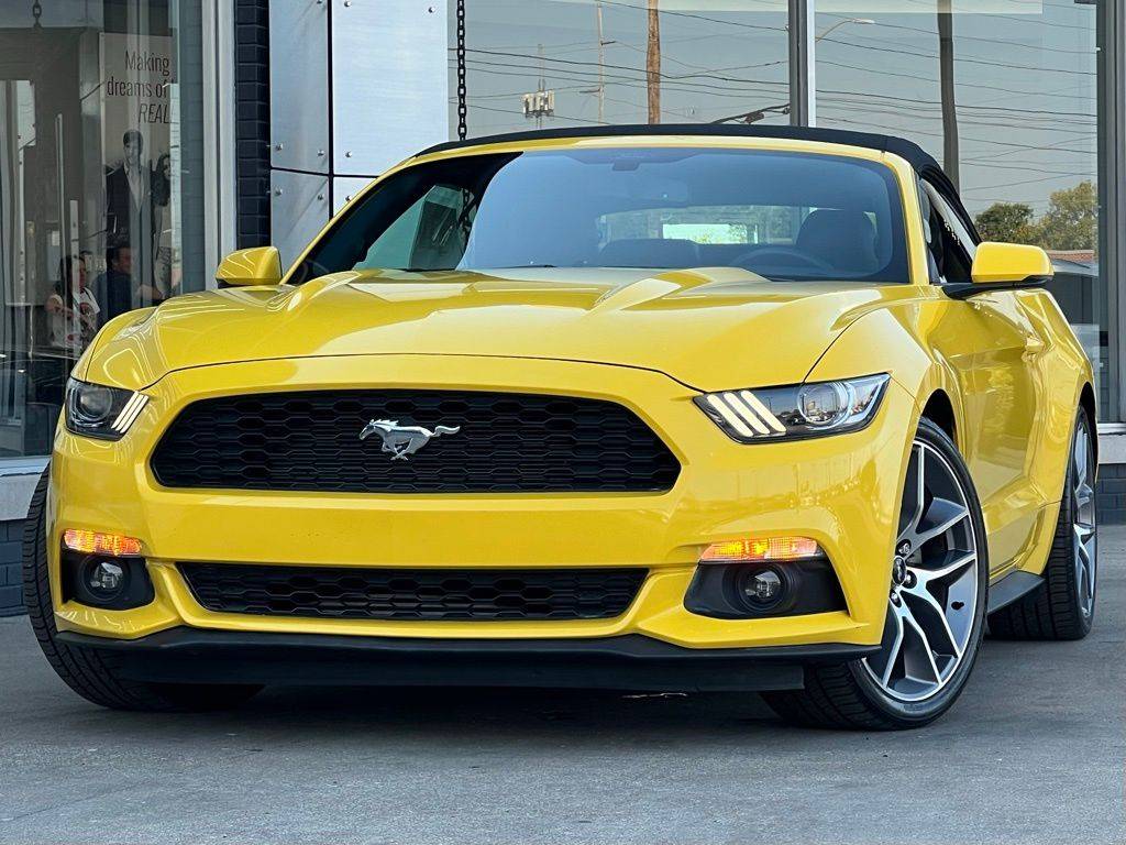 2017 Ford Mustang EcoBoost Premium — Convertible — 26,971 mi — Indianapolis, IN