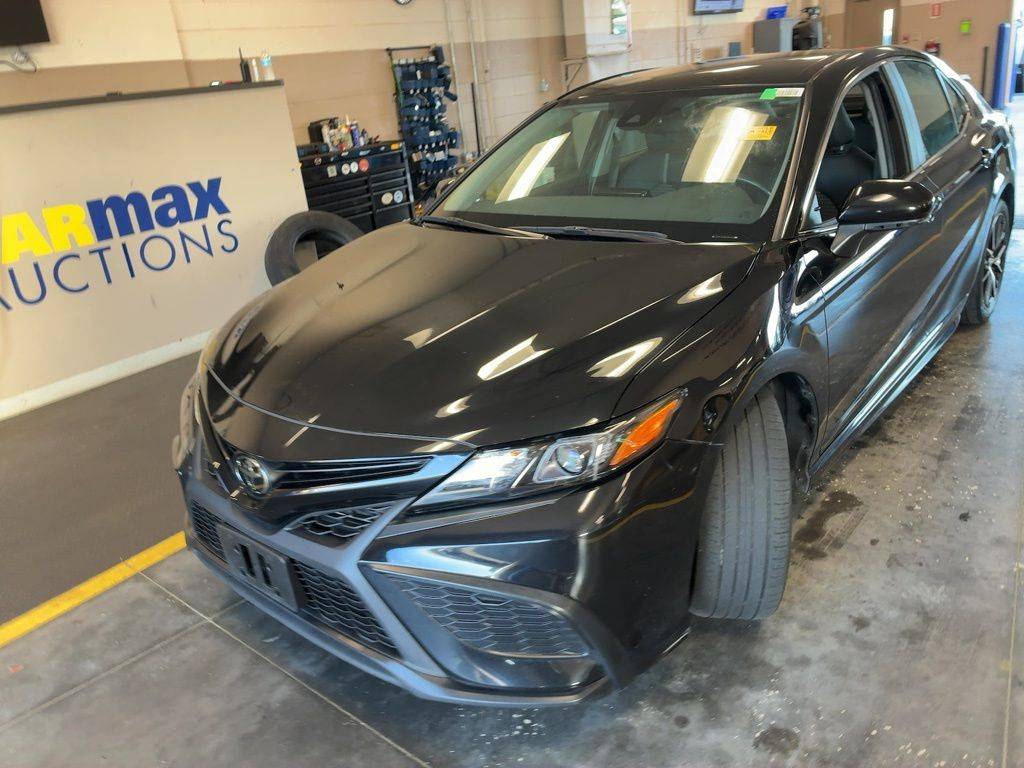 2024 Toyota Camry SE — Sedan — 37,386 mi — Indianapolis, IN