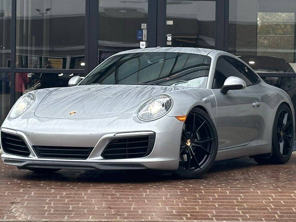 2019 Porsche 911 Carrera — Coupe — 31,567 mi — Indianapolis, IN