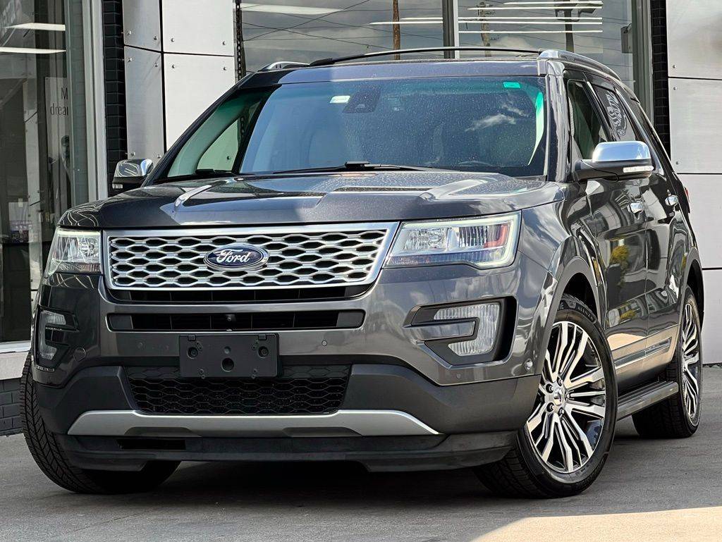 2017 Ford Explorer Platinum — SUV — 75,949 mi — Indianapolis, IN