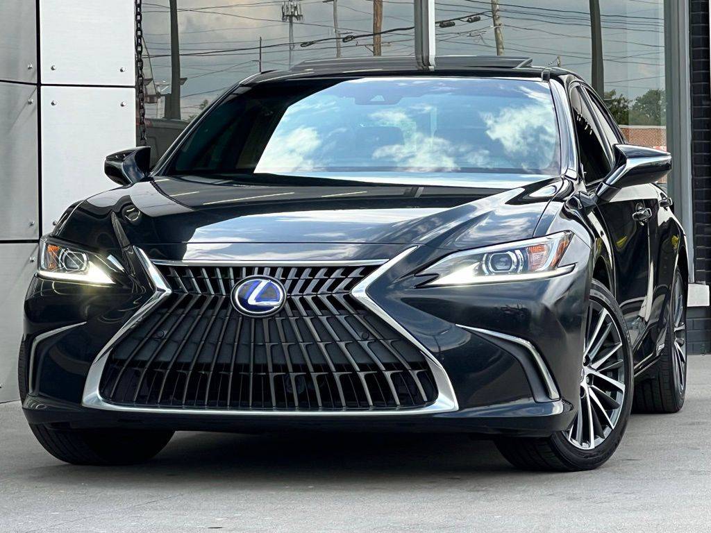 2022 Lexus ES ES 300h — Sedan — 35,038 mi — Indianapolis, IN