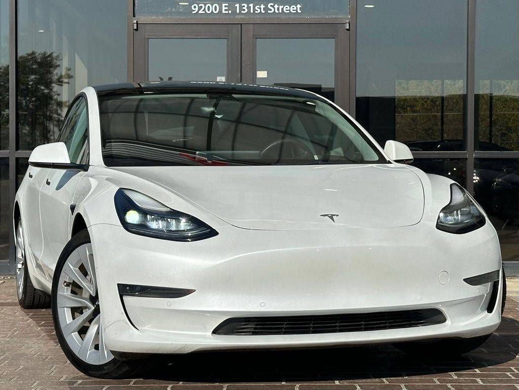 2022 Tesla Model 3 Standard Range Plus — Sedan — 76,502 mi — Indianapolis, IN