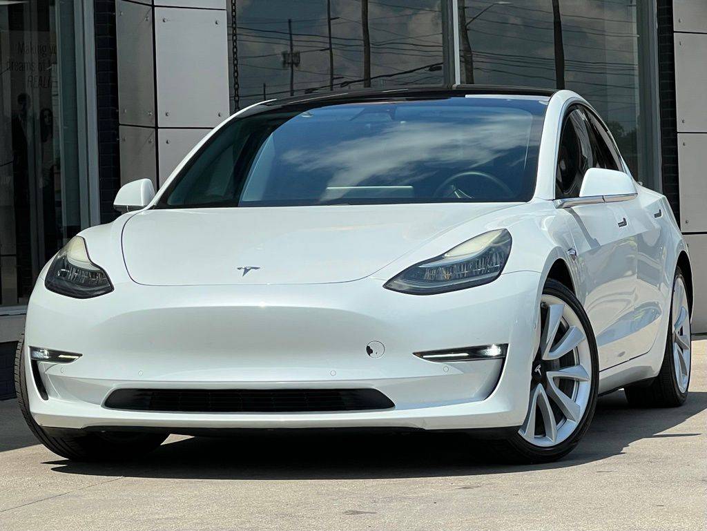 2018 Tesla Model 3 Long Range — Sedan — 103,501 mi — Indianapolis, IN