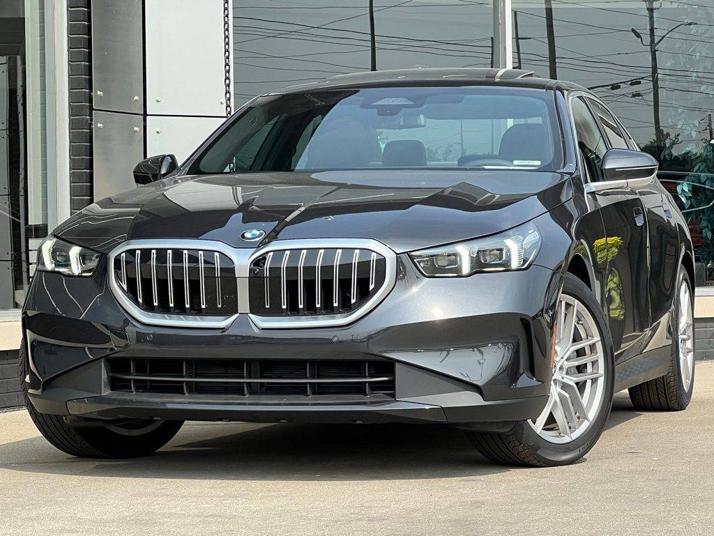 2025 BMW 5 Series 540i — Sedan — 1,400 mi — Indianapolis, IN